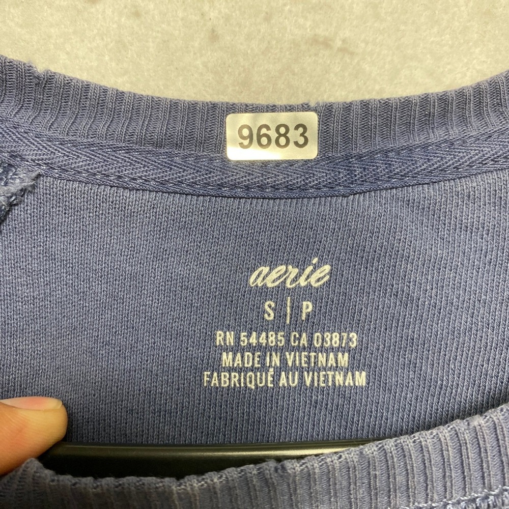 Aerie Sweatshirt Mens Small Blue Raglan Sleeve Textured French Terry Pullover - Picture 7 of 11